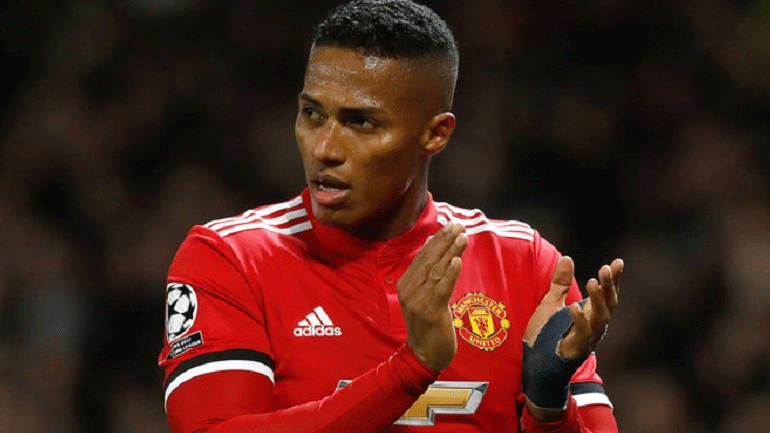 Βαλέντσια: «Όσο πιο μακριά γίνεται στο Champions League»