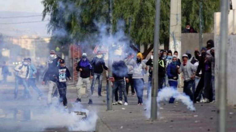Τυνησία: Συνεχίστηκαν  οι συγκρούσεις μετά την αυτοπυρπόληση ενός φωτοειδησεογράφου