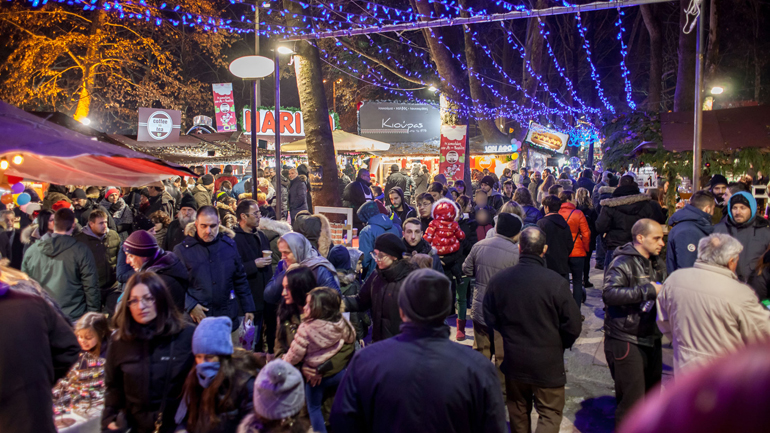 Τα πιο γλυκά Χριστούγεννα βίωσε πλήθος κόσμου στη λαμπερή Ονειρούπολη