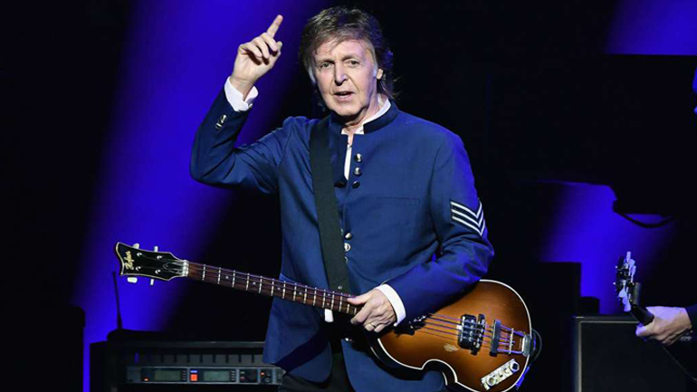 Το…«περίεργο» μήνυμα του ΜακΚάρτνεϊ για τα Χριστούγεννα