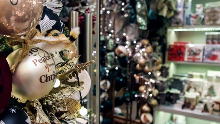 Το ωράριο των καταστημάτων μέχρι την Πρωτοχρονιά