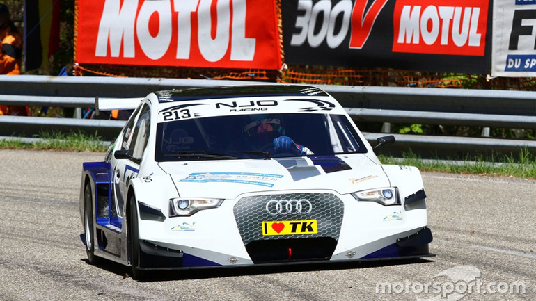 Τέσσερις τροχοί με καρδιά μοτοσυκλέτας