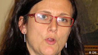 Προειδοποιήσεις της Επιτρόπου Σεσίλια Μάλστρομ σε περίπτωση no deal