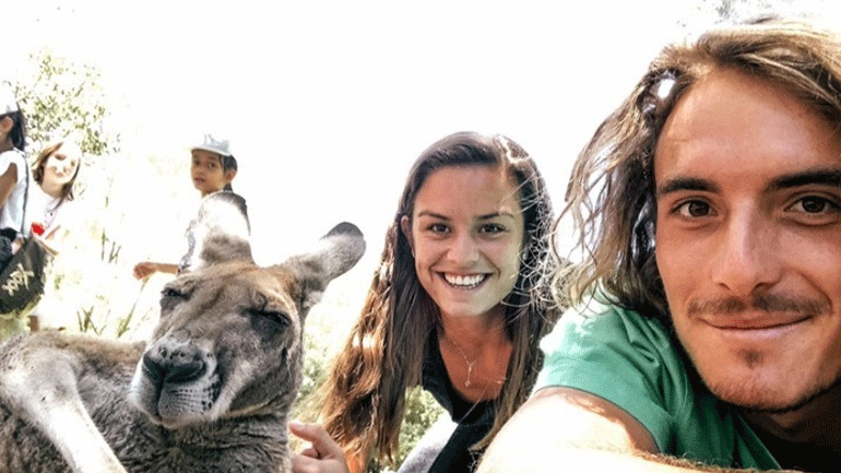 Οι… εξαιρετικοί φίλοι των Τσιτσιπά και Σάκκαρη