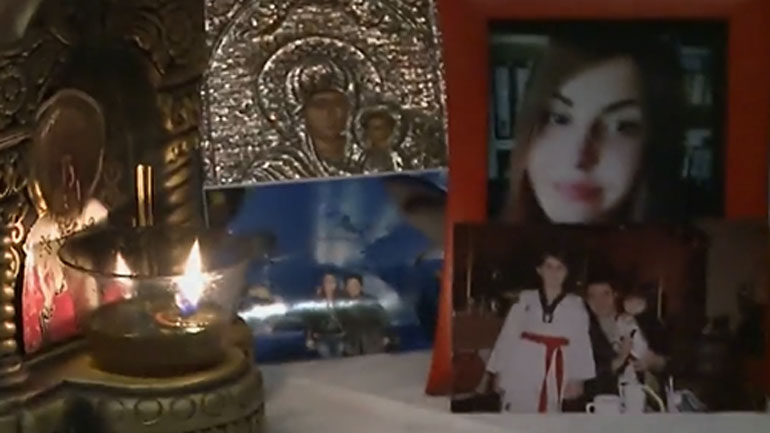 Πόνος και θλίψη στο μνημόσυνο της Ελένης που δολοφονήθηκε στη Ρόδο