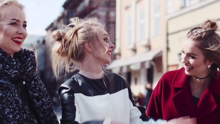 Ποια είναι τα χαρακτηριστικά που έχουν οι ψεύτικοι φίλοι