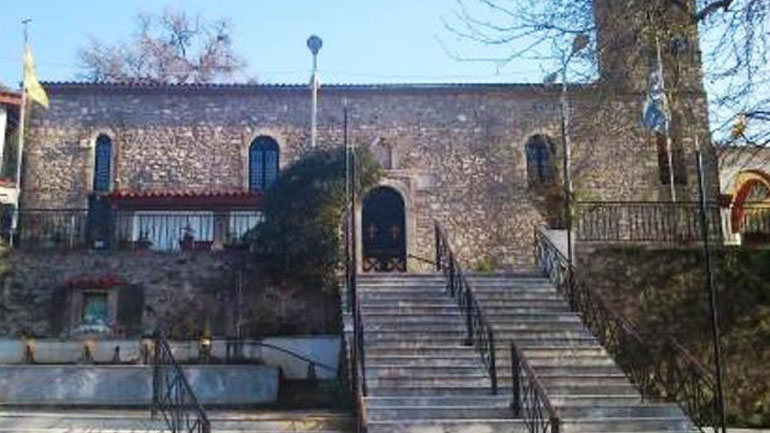 Προσπάθησαν να κλέψουν χρυσά τάματα από ναό στα Σπάτα Αχαΐας – Δύο συλλήψεις