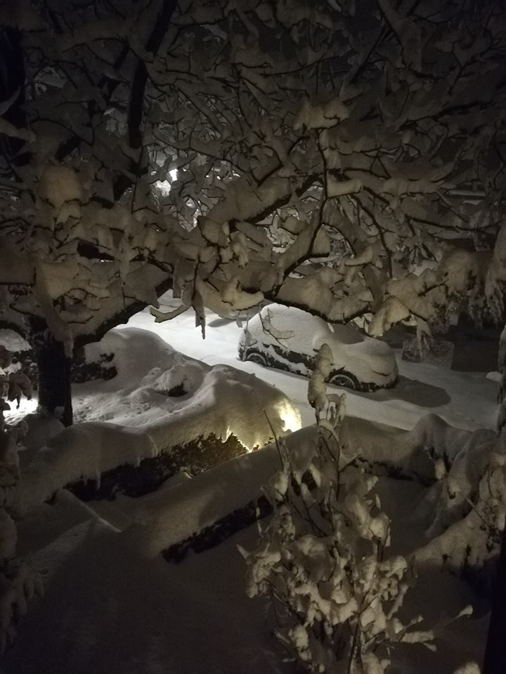 Άνω Τρίκαλα Κορινθίας στις 03.30 ανήμερα Πρωτοχρονιάς.  Φωτογραφίες: Κωνσταντίνος Ματζαράκης