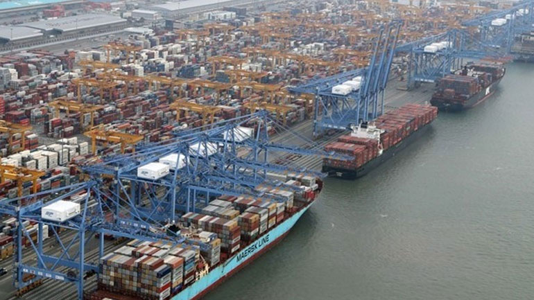 Νότια Κορέα: Ετήσια αύξηση 5,5% κατέγραψαν οι εξαγωγές το 2018