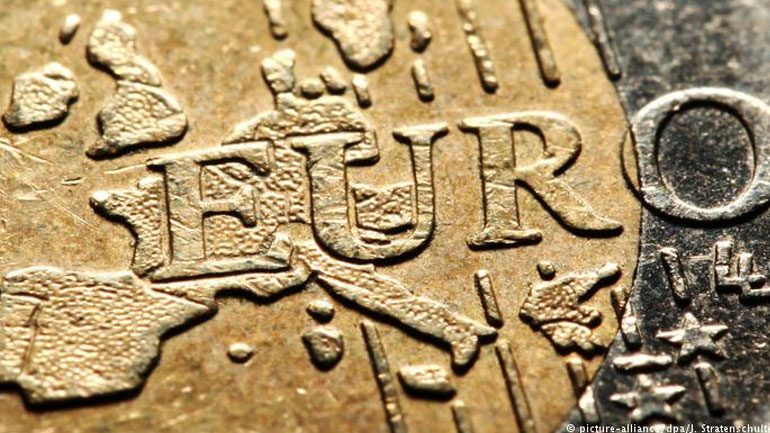 20 χρόνια ευρώ: Success story ή εφιάλτης;