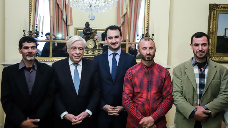 Πρ. Παυλόπουλος: «Μήνυμα στην Ευρώπη η απονομή υπηκοότητας στους τρεις αλιείς»