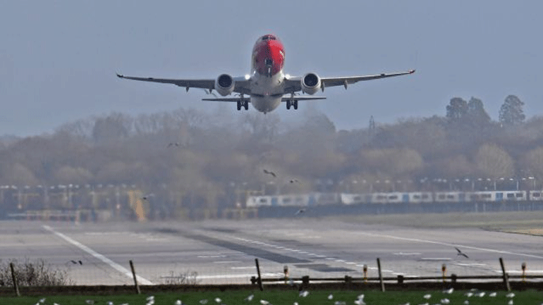 Βρετανία: Χίθροου και Γκάτγουικ παρήγγειλαν συστήματα στρατιωτικού τύπου για την απειλή των drones