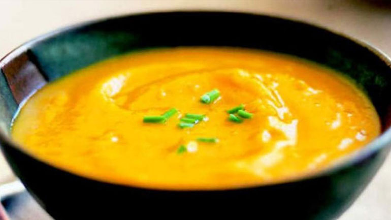 Κολοκυθόσουπα βελουτέ για αποτοξίνωση από τα γιορτινά γεύματα