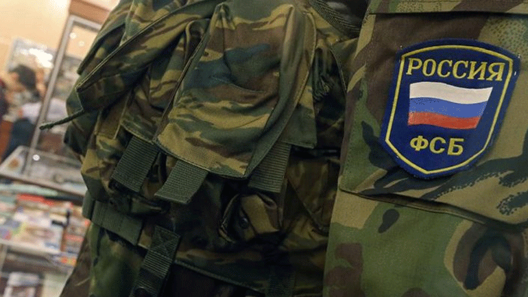 Ρωσία: Προσωρινά κρατούμενος ο Αμερικανός που κατηγορείται για κατασκοπεία