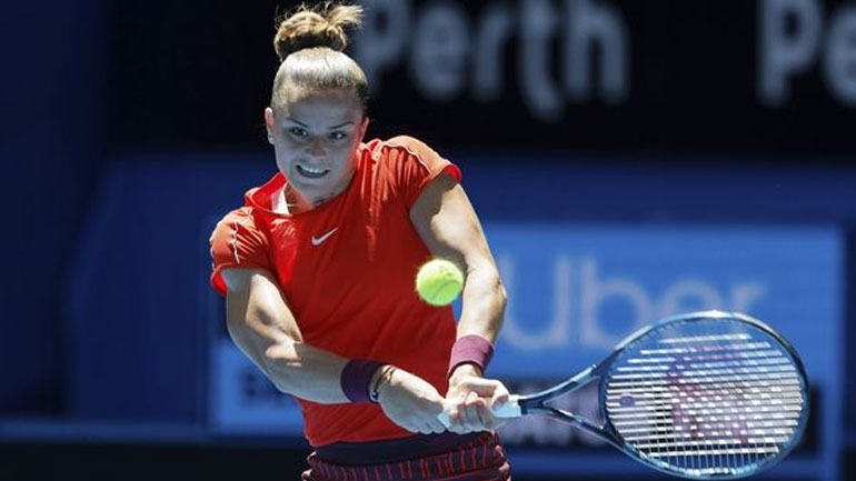 Τένις: Η Σάκκαρη νίκησε την Μπέντσιτς κι έκανε το 1-1 στην ελληνοελβετική μονομαχία