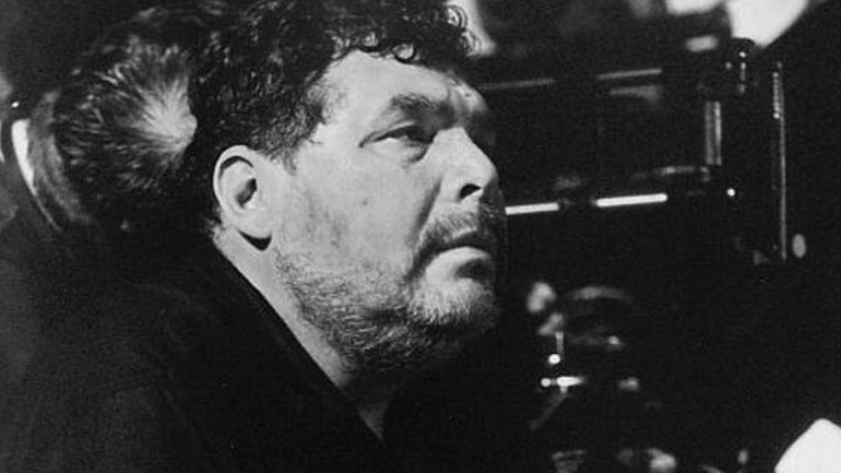 Τζορτζ Κοσμάτος – Ο Έλληνας σκηνοθέτης των ταινιών «Ράμπο 2» και «Κόμπρα»