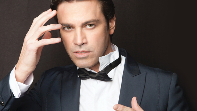 «P.S. I love you»: Ο Μάριος Φραγκούλης γιορτάζει τον έρωτα