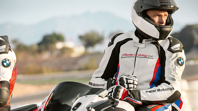 Εξοπλισμός Αναβάτη BMW: Η συλλογή για το 2019 εντυπωσιάζει Εξοπλισμός Αναβάτη BMW: Η συλλογή για το 2019 εντυπωσιάζει