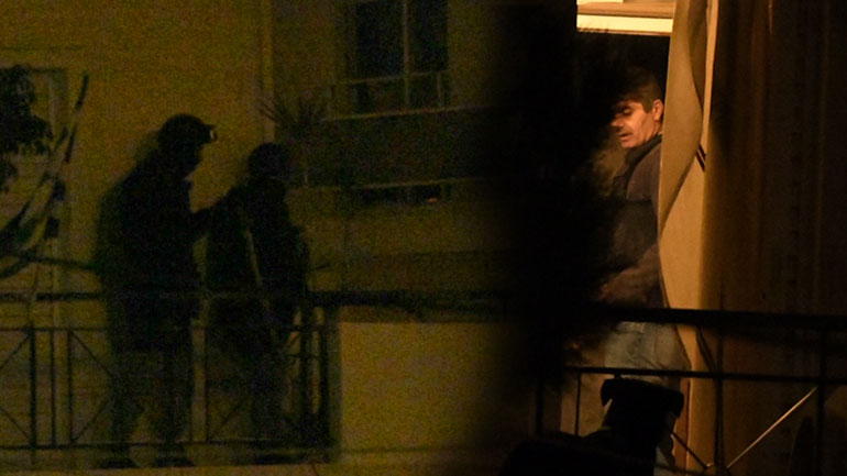 Παραδόθηκε ο άνδρας που είχε ταμπουρωθεί σε σπίτι