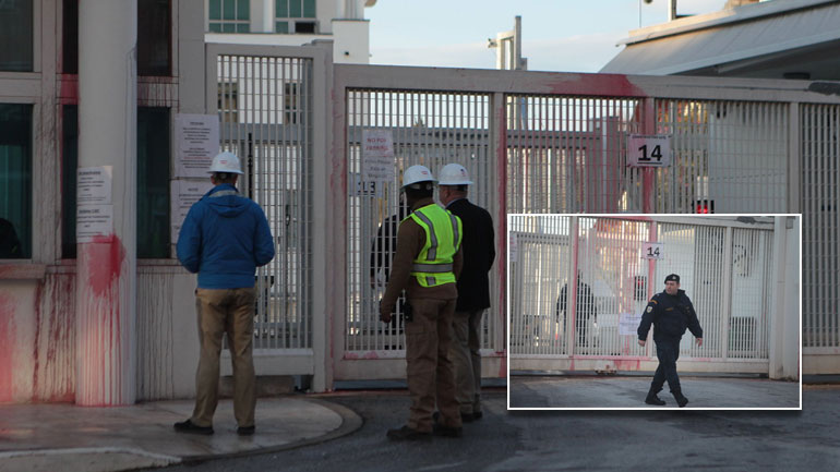 Ρουβίκωνας: Επίθεση στην αμερικανική πρεσβεία