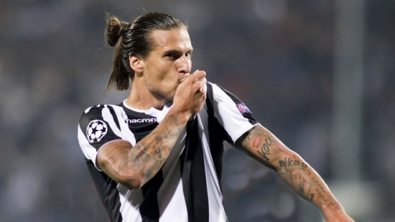 Αλέξανδρος ή Αλ-εξάντερ; Θεσσαλονίκη ή Σαουδική Αραβία;