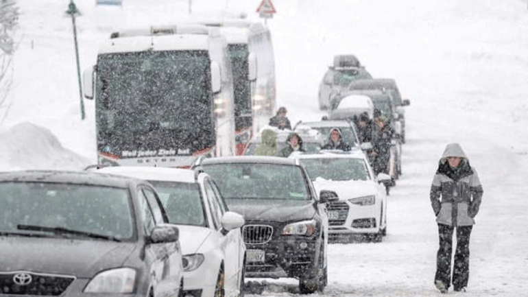 Σφοδρές χιονοπτώσεις στην Αυστρία – Τουλάχιστον πέντε νεκροί