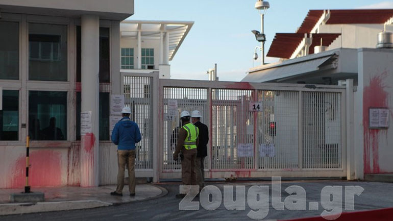 Βίντεο από την επίθεση του «Ρουβίκωνα» στην πρεσβεία των ΗΠΑ