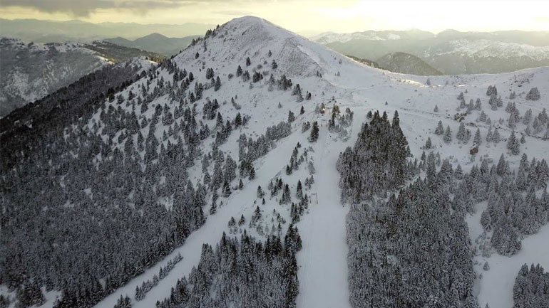 Χιονοδρομικό κέντρο Μαινάλου: Πανέμορφες εικόνες από drone