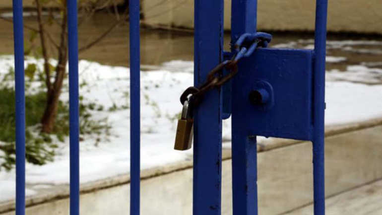 Κλειστά όλα τα σχολεία αύριο Τρίτη, σε Ραφήνα και Πικέρμι