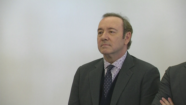 Eλεύθερος με περιοριστικούς όρους ο Κέβιν Σπέισι