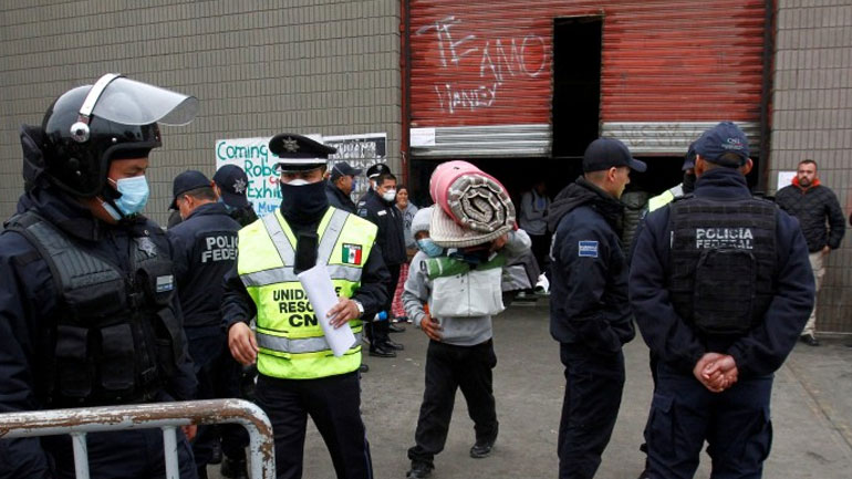 Μεξικό: Η αστυνομία διέσωσε 159 μετανάστες που κρατούνταν αιχμάλωτοι