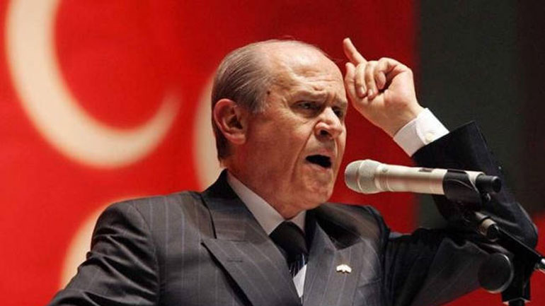 Σε παραλήρημα ο ακροδεξιός Μπαχτσελί: Θα πληρώσουν βαρύ τίμημα οι Έλληνες