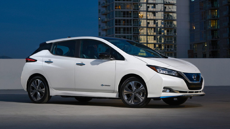 Με ισχυρότερο ηλεκτροκινητήρα και αυτονομία 364 χιλιομέτρων το Nissan LEAF