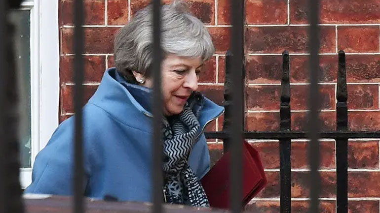 Τερέζα Μέι: Η χώρα θα φύγει από την Ε.Ε. στις 29 Μαρτίου