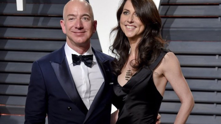 Διαζύγιο για τον Τζεφ Μπέζος, τον πλουσιότερο άνθρωπο στον κόσμο