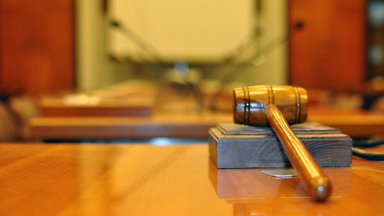 Σε ισόβια κάθειρξη καταδικάστηκε για υπεξαίρεση πρώην διευθυντής τράπεζας στην Κάρπαθο