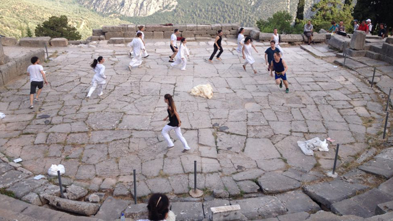 Πώς να σπάσεις τη σιωπή: Εργαστήριο Αρχαίου Δράματος από το Εθνικό Θέατρο