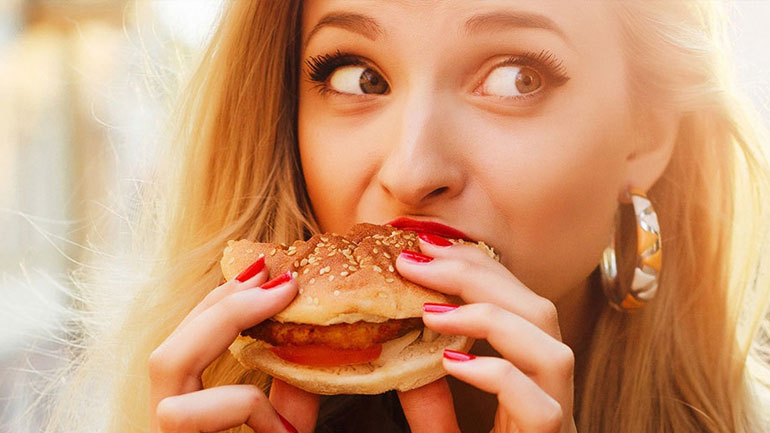 Αυτό είναι το μυστικό για να τρως λιγότερο!