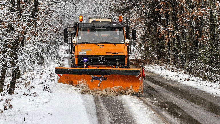 Αχαΐα: Προβλήματα στους δρόμους λόγω κατολισθήσεων – Σε επαγρύπνηση ο κρατικός μηχανισμός για τον παγετό