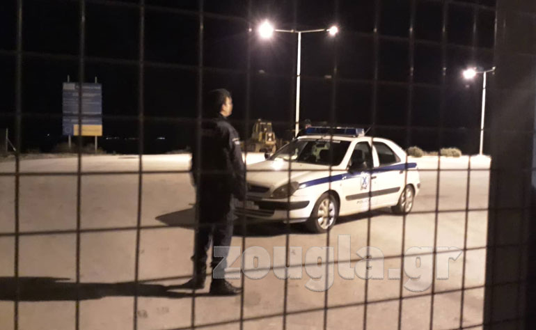 Περιπολικά φρουρούν τον χωρό και εντός του ΧΥΤΑ