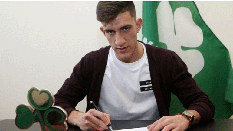 Παναθηναϊκός: Επαγγελματίας ο 18χρονος Ζαγαρίτης