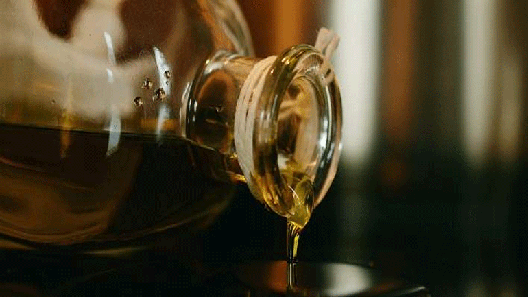 Η Τουρκία φέρεται να πουλά στην Ισπανία λεηλατημένο λάδι από το Αφρίν