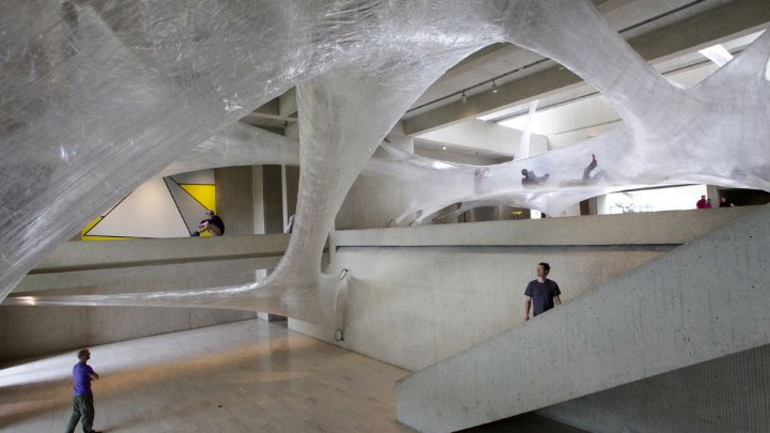 Drawing in Space: «ζωγραφίζοντας» με ταινίες