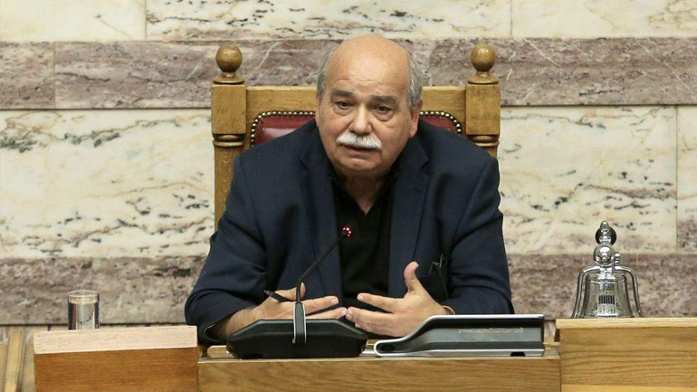 Ο Βούτσης ανακοίνωσε την προσχώρηση του Φωκά στους ΑΝΕΛ και τη διαγραφή του Δανέλλη από το Ποτάμι