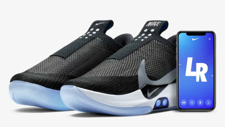 Τα πρώτα παπούτσια που δένονται μόνα τους!