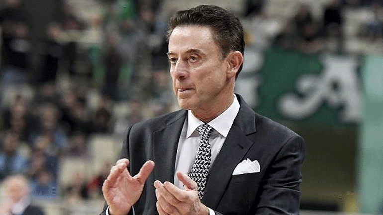 Πιτίνο: «Μακάρι να είχα 13 παίκτες σαν τον Λεκαβίτσιους»