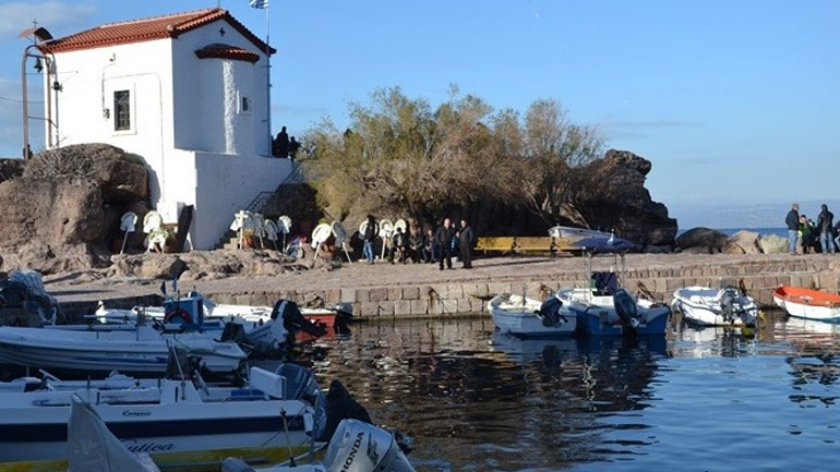 Η Σκάλα Συκαμνιάς αποχαιρέτησε την Μαρίτσα Μαυραπίδου, το σύμβολο της αλληλεγγύης στους πρόσφυγες
