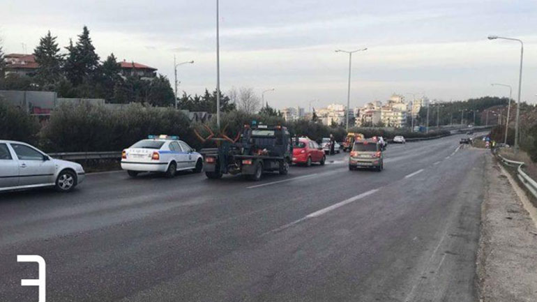 Πλάνα από την καραμπόλα 10 οχημάτων στη Θεσσαλονίκη Πλάνα από την καραμπόλα 10 οχημάτων στη Θεσσαλονίκη