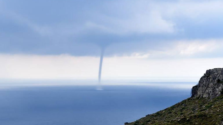 Εθνικό Αστεροσκοπείο: 107 ανεμοστρόβιλοι και υδροσίφωνες στην Ελλάδα το 2018