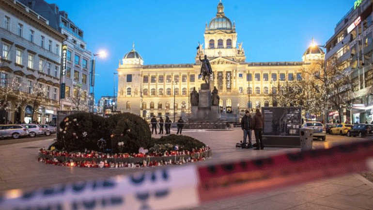 Τσεχία: Άνδρας αυτοπυρπολήθηκε σε πλατεία της Πράγας